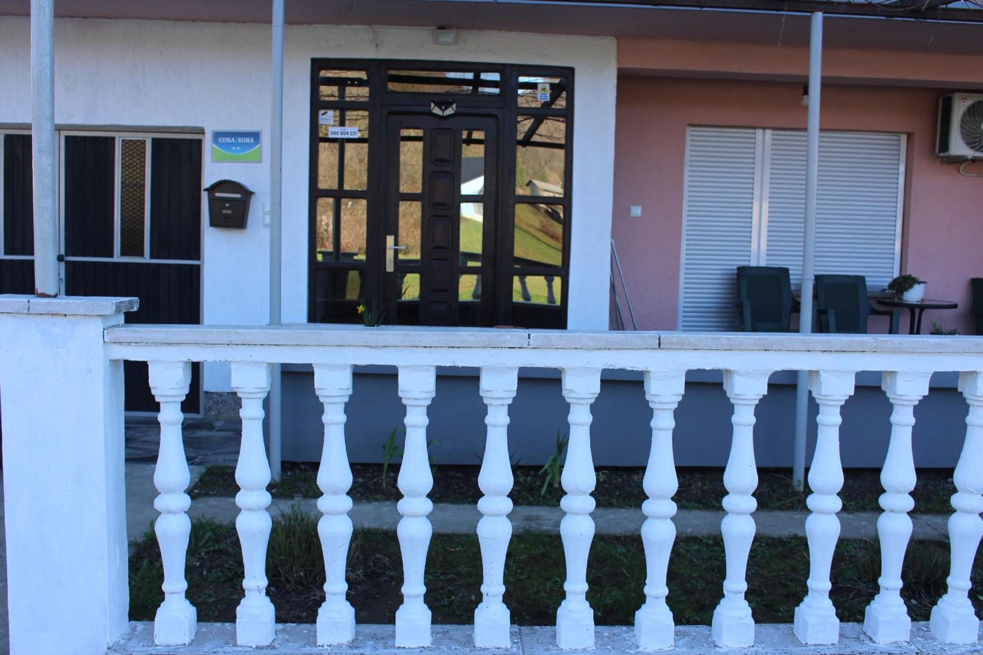 Apartmani Ramonda Teslic Luaran gambar