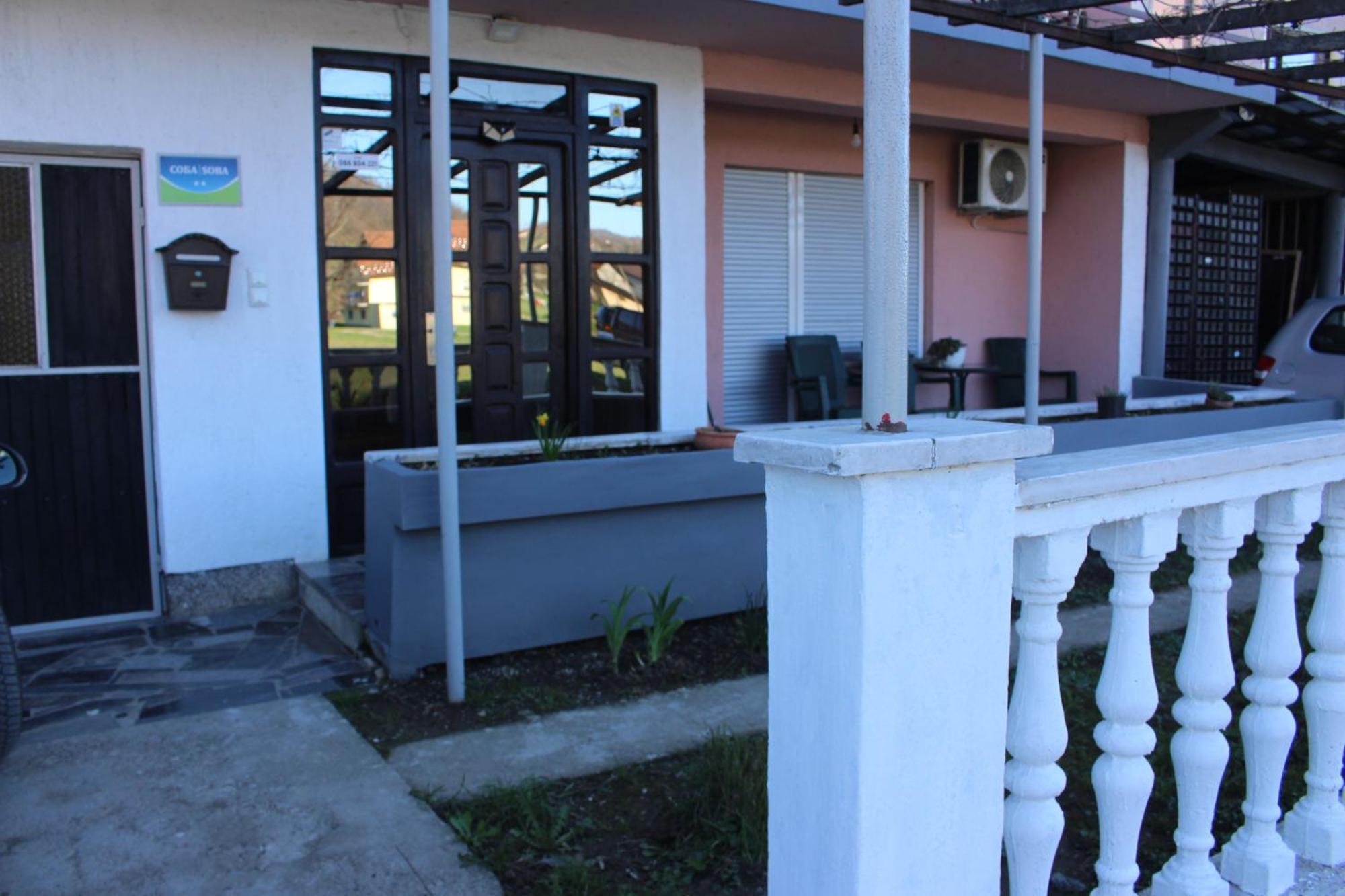 Apartmani Ramonda Teslic Luaran gambar